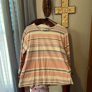Women tee shirt size large pink and purple and white